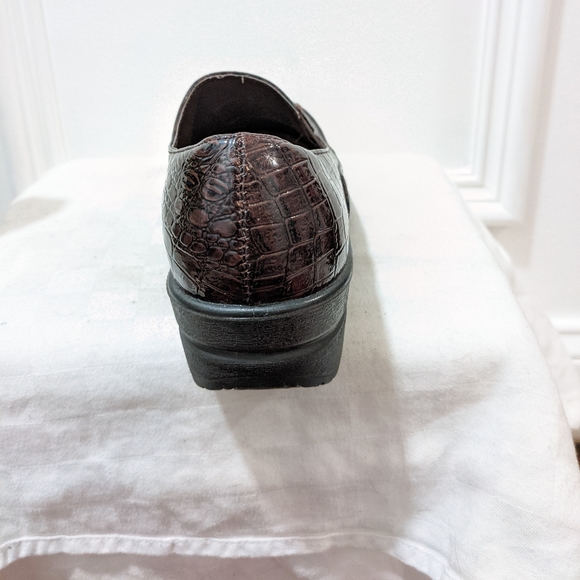 Duck head leather clogs - Picture 11 of 15